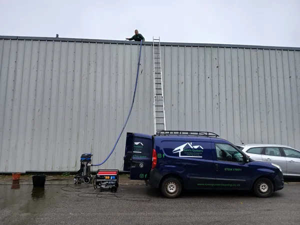Commercial gutter cleaning